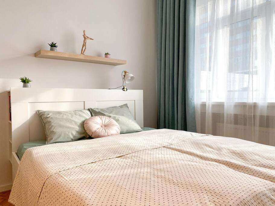 Cute Studio In Old Town Bratislava Luaran gambar